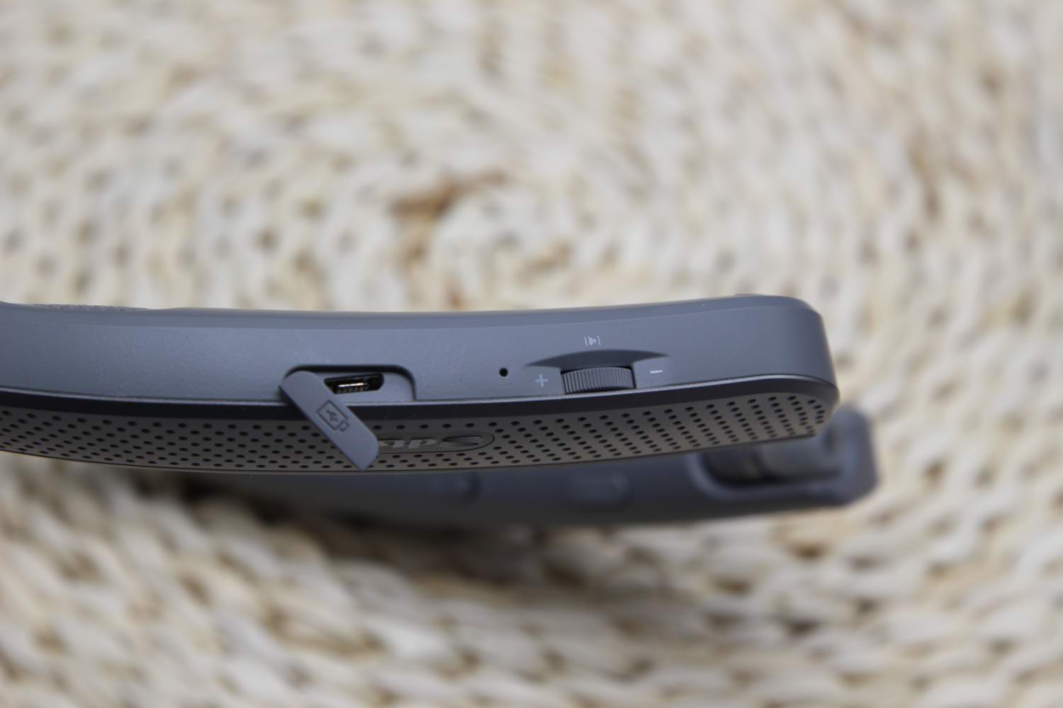 亲临感极致的音效享受---LGHBS-W120颈带式立体声蓝牙耳机体验