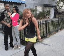 姣忔棩绗戞姤鐖嗙瑧璇綍,姣忔棩绗戞姤2014