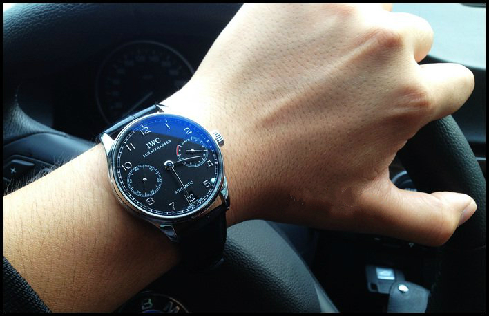 万国最新款葡7,在意大利买苹果手机多少钱