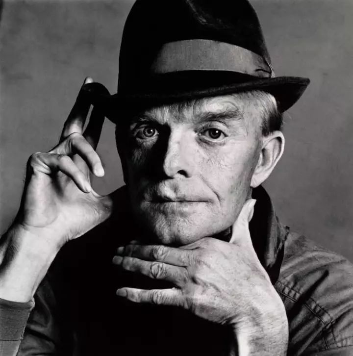 世界摄影大师经典作品欣赏,摄影100张世界摄影大师的黑白作品