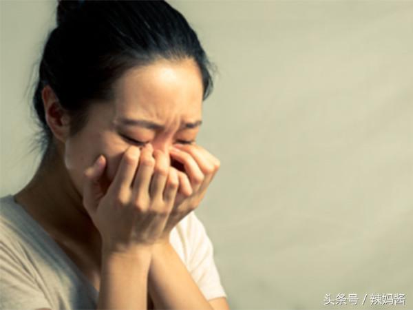 孕妈5个月胎儿死于腹中，皆因老公拳打脚踢，医生怒骂“*兽禽**”！