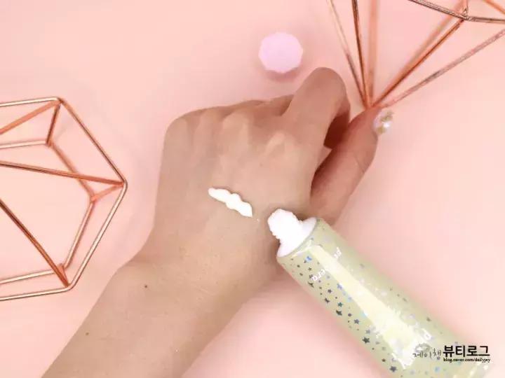 纪梵希2020圣诞限定n500多少钱 (2020纪梵希的圣诞限定哪个颜色好)