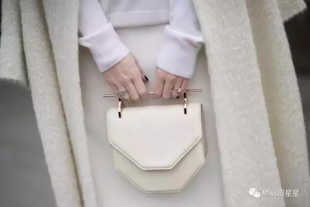 海蓝之谜雅诗兰黛折扣,海蓝之谜一套多少钱雅诗兰黛