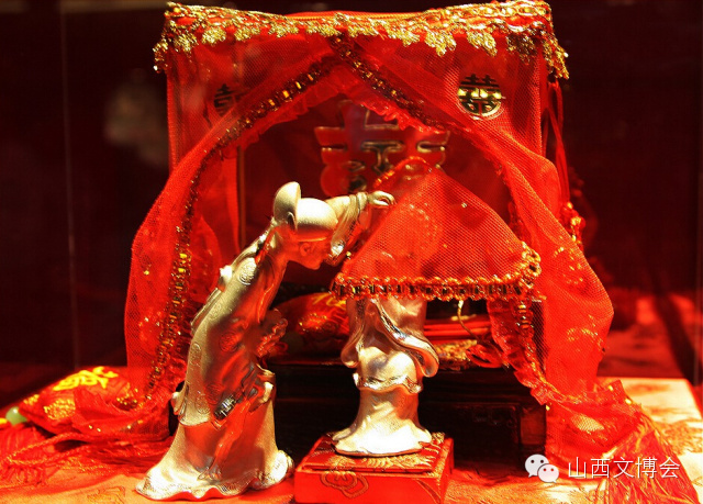 闹婚礼的正确姿势,闹洞房是什么样的形式