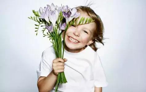 家长给老师送礼老师回绝怎么说,给老师送礼如何发信息约老师