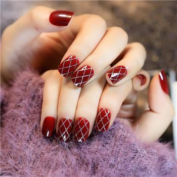 女人为什么留长指甲,女人为什么喜欢留长的头发