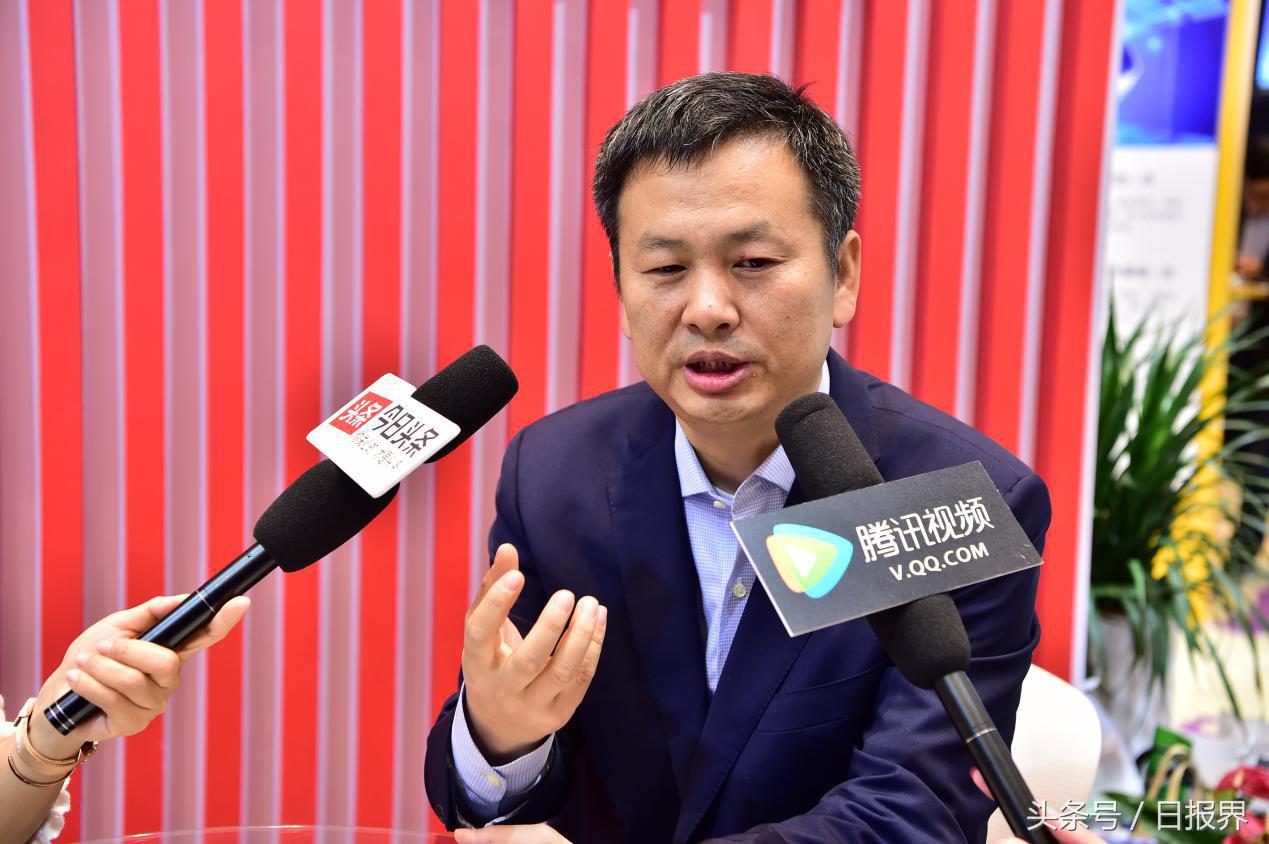 何晓军用友,用友总裁何晓军