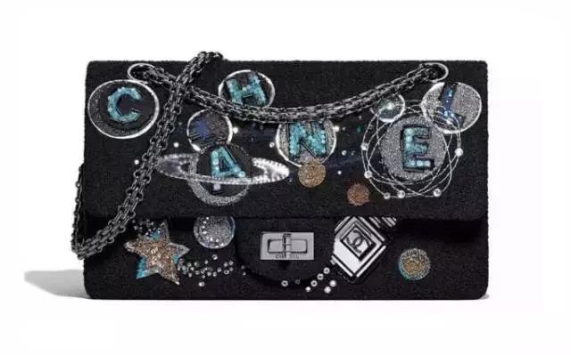 花5分钟，就把过时的基本款，变成了最火超模同款…