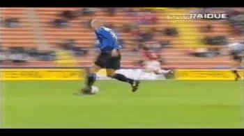 罗纳尔多钟摆过人图片,罗纳尔多钟摆式过人视频完整版