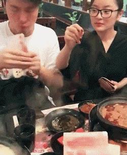 姣忔棩绗戞姤鐖嗙瑧璇綍,姣忔棩绗戞姤2014