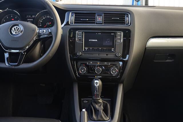 思域和速腾的区别和优缺点,速腾有什么缺点与优点