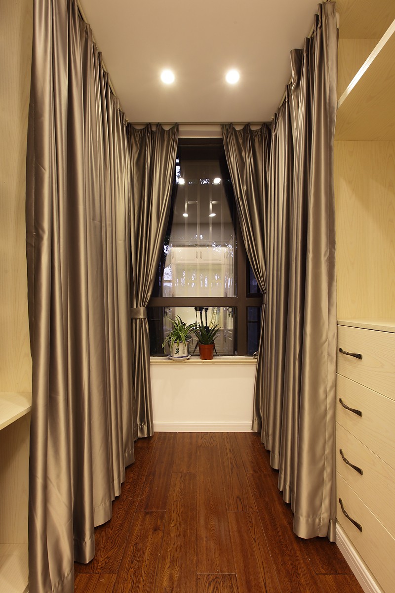 2021衣帽间最流行的装修风格,装潢设计全屋整装110平带衣帽间