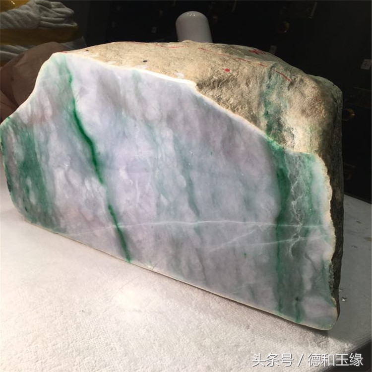 木那的翡翠什么品质最好,是不是所有的翡翠都是缅甸的