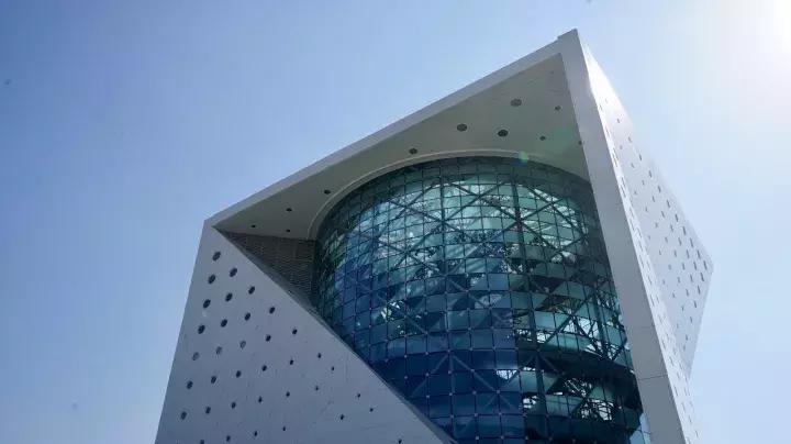 刺激的游乐场把男生吓哭了,刺激的游乐项目把人吓死