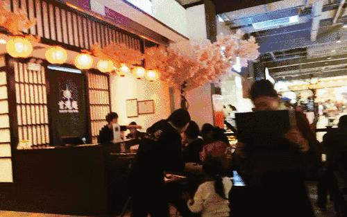 天津人为一只抹茶小兔几甘愿排大队!只为感受那恋爱般的甜度!