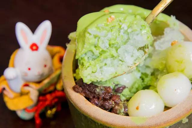 天津人为一只抹茶小兔几甘愿排大队!只为感受那恋爱般的甜度!