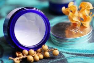 用最贵的护肤品熬最深的夜的说说,用最贵的护肤品熬最深的夜小品