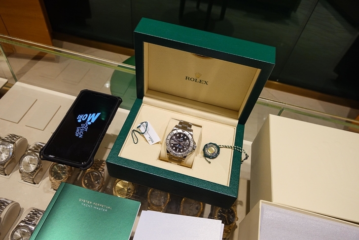 劳力士游艇名仕40mm上手效果,劳力士灰名仕游艇