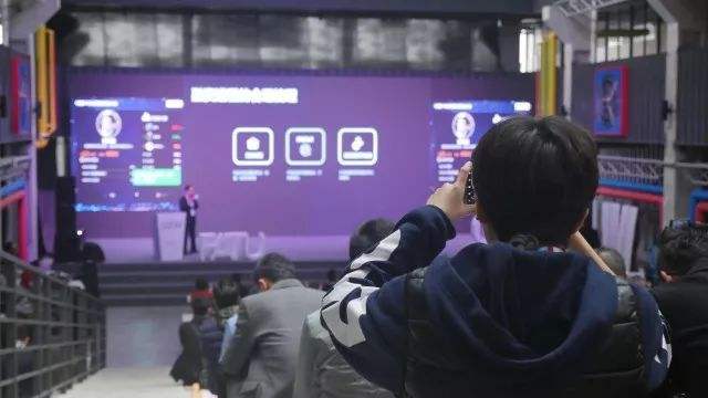 外国人在中国赚钱的十大最佳方式