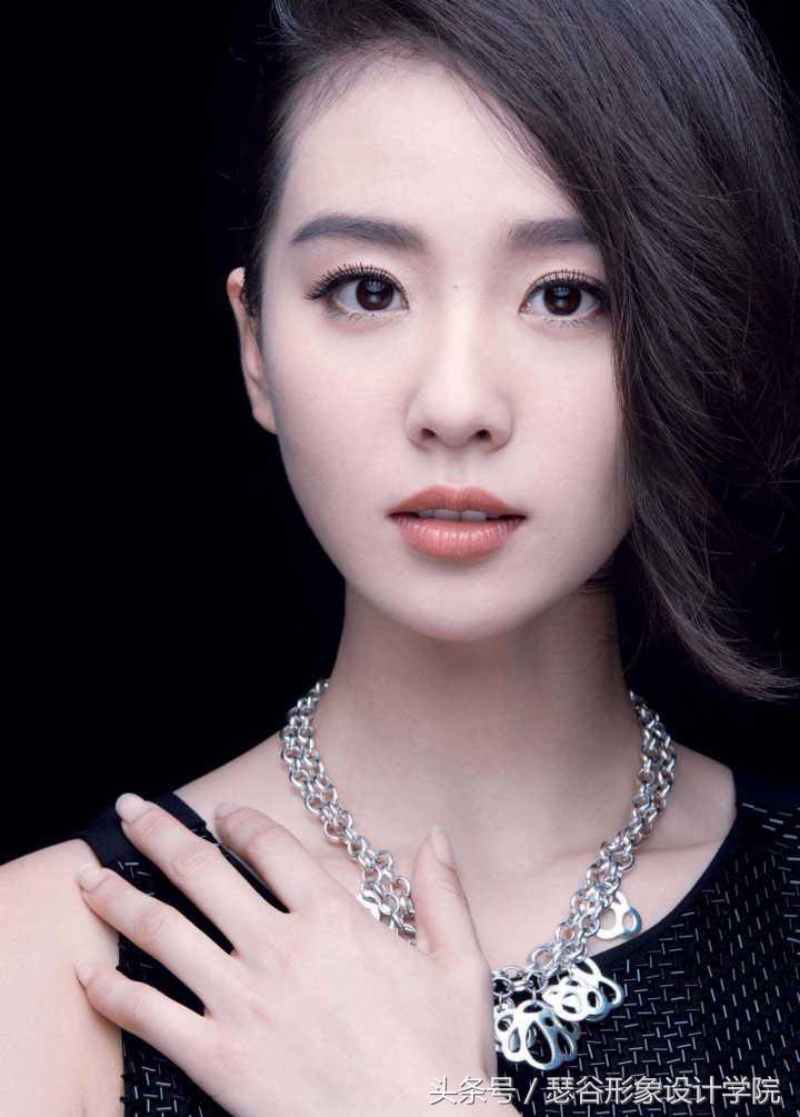 眼距宽眼尾怎么画,眼距宽卧蚕画法