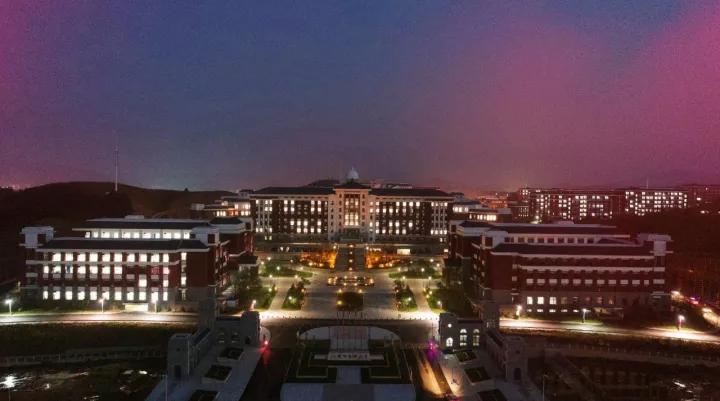 在茫茫人海一眼认出你,在茫茫人海中一眼认出你视频