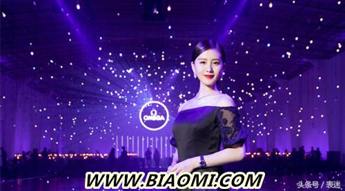 抬手间想到你 这些腕表和圣诞很搭