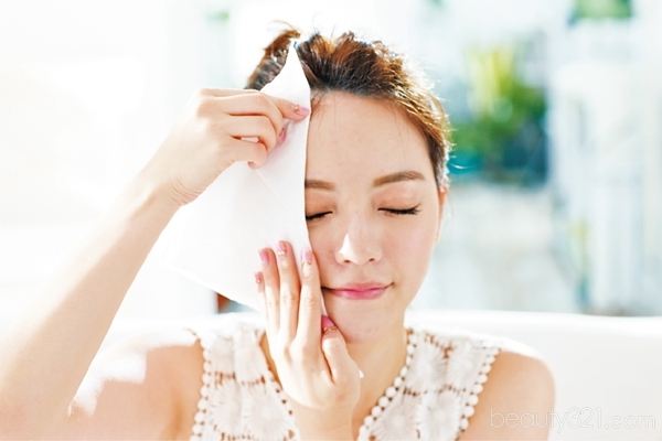 用最贵的护肤品熬最深的夜的说说,用最贵的护肤品熬最深的夜小品