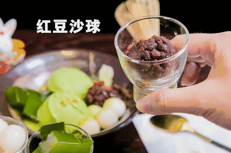 天津人为一只抹茶小兔几甘愿排大队!只为感受那恋爱般的甜度!