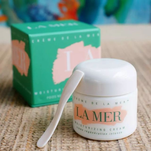 用最贵的护肤品熬最深的夜的说说,用最贵的护肤品熬最深的夜小品