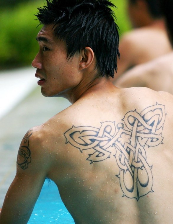 中国足球运动员纹身,球可以输但气质要到位