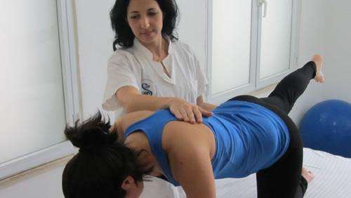 剖腹产打麻药影响腰痛吗,剖腹产拔了麻醉针后腰痛