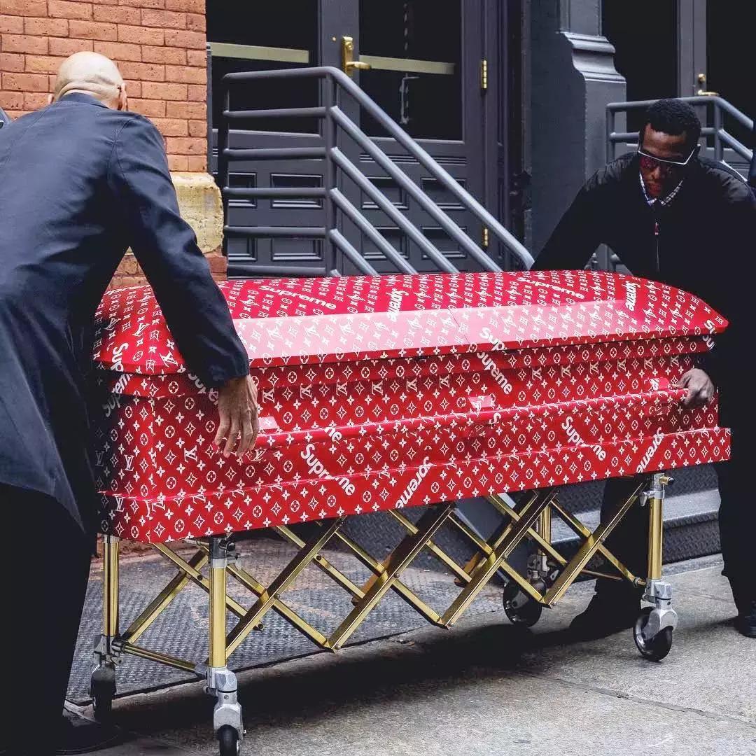 放弃吧｜这些大牌周边，想都想不到