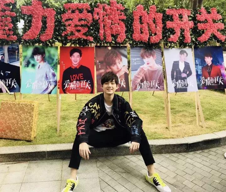 花5分钟，就把过时的基本款，变成了最火超模同款…