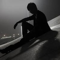 哪首歌戳中了你的泪点语录,哪一首歌让你在听的时候很想哭