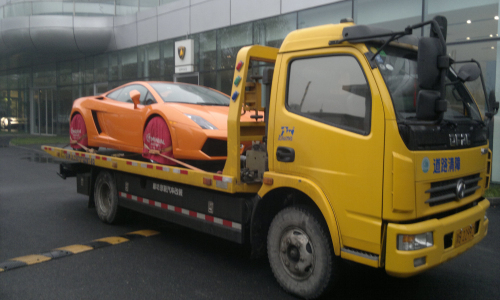 手动挡的车为什么可以拖车,手动挡拖车和at拖车有区别吗