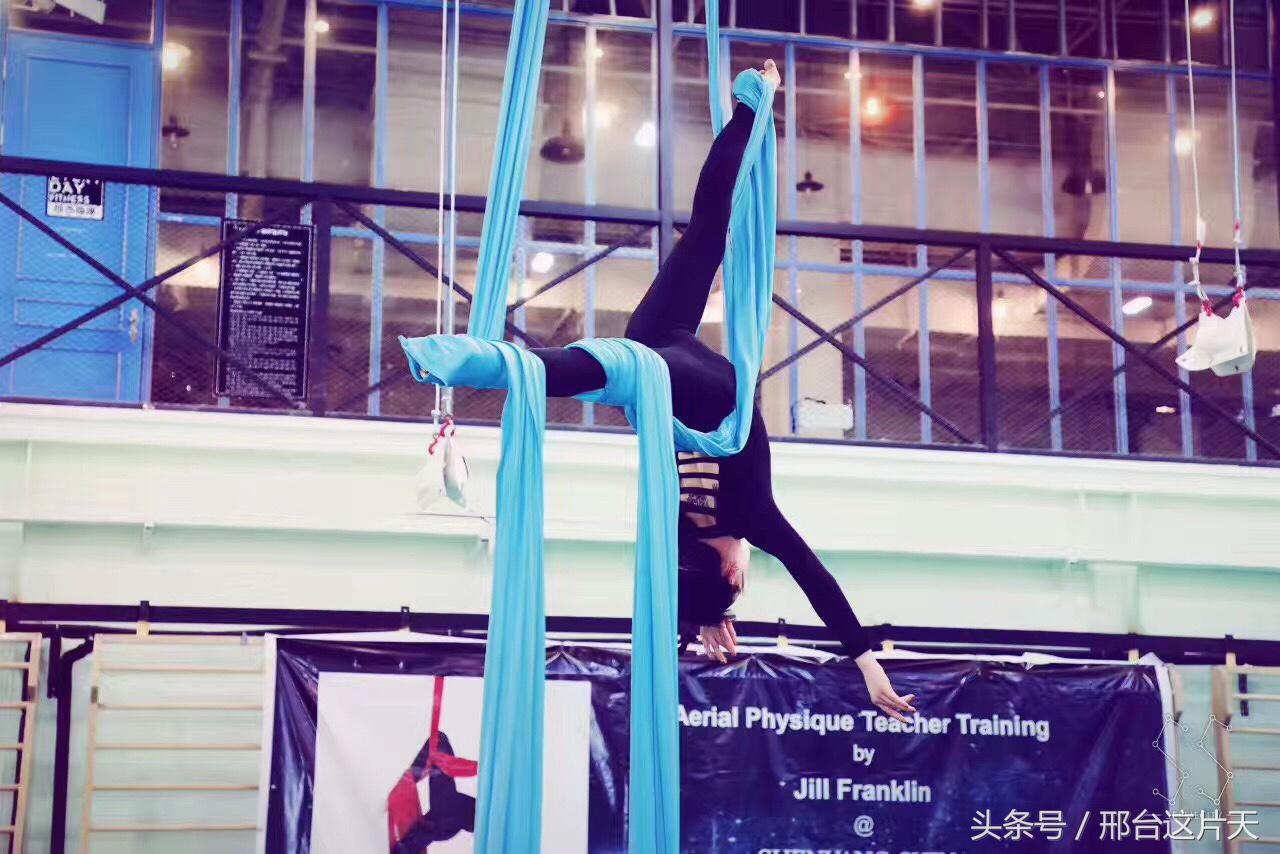 瑜伽我一直在路上,瑜伽是我坚持时间最长的一件事