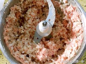 不用皮冻的灌汤小笼包肉馅怎么做,灌汤小笼包半成品制作