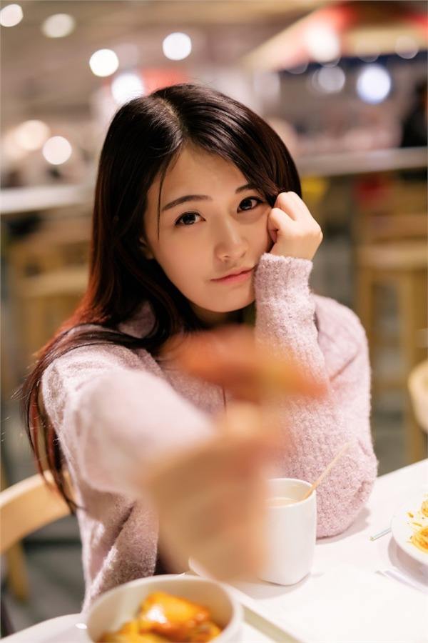 女生之间的微妙瞬间牵手,你和女生的默契程度