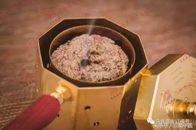 艾灸后可能出现的妇科排毒反应,艾灸膻中穴排病反应及处理方法