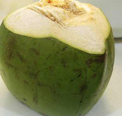 椰子怎么打开最简单方法,椰子怎么打开教学