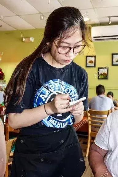 知道孩子在国外是这样的，爸妈放心让他们出国留学吗？