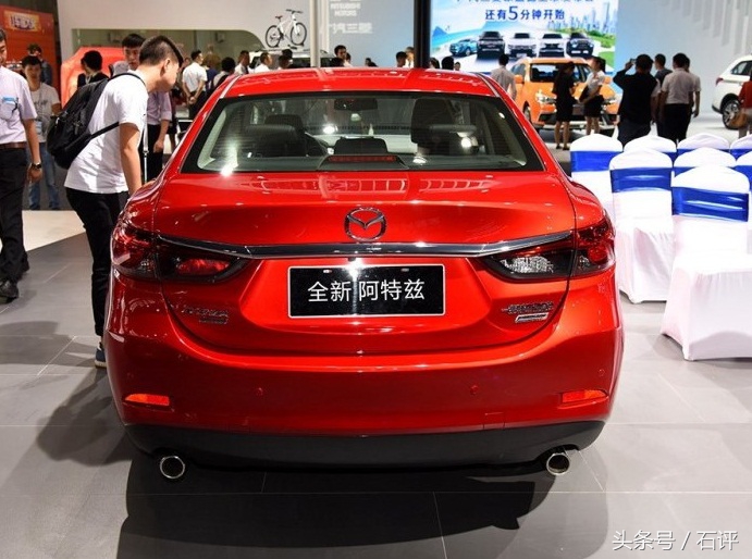 17年马自达阿特兹2.0街拍,马自达6阿特兹17款报价