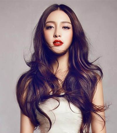 好看的女生微卷发型图片大全集,女生好看中短发发型图片大全