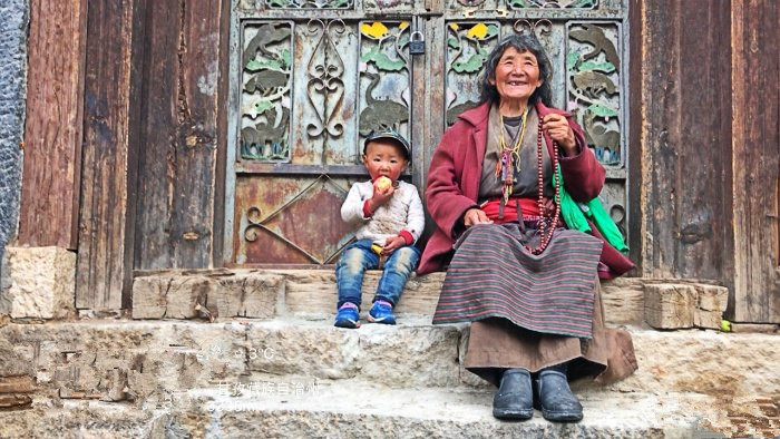 18年丰田霸道4.0试驾,丰田霸道4.0怎么选