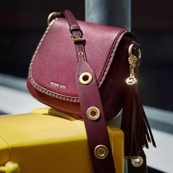 不用吃土的千元数位屏,不用吃土的奢侈品牌包