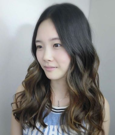 好看的女生微卷发型图片大全集,女生好看中短发发型图片大全