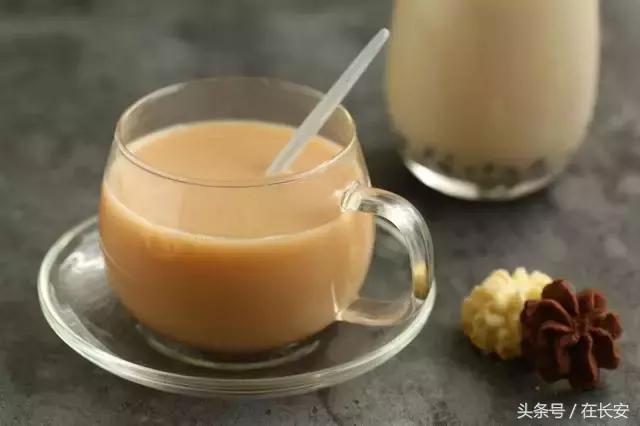 自制奶盖红茶教程,冰红茶做奶盖红茶