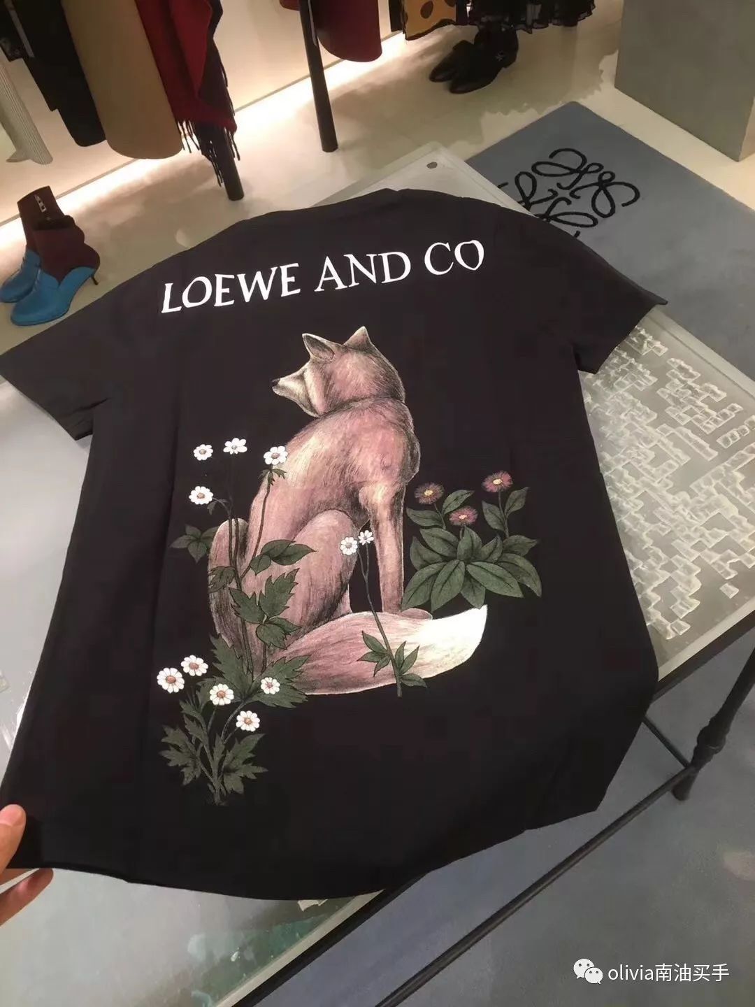 南油卖T恤扎堆上新的时刻来了,大牌是否真的好的照妖镜时刻