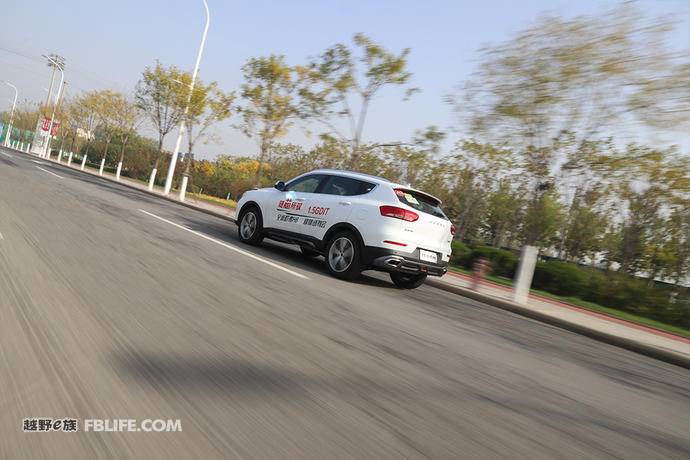 2018款全新1.5t哈弗h6试驾,1.5t哈弗h62020款和长安cs75plus