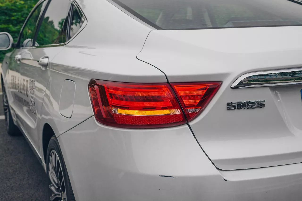 继往开来首发,吉利博瑞2017款2.4l试驾视频